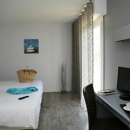 H Hotel 3*